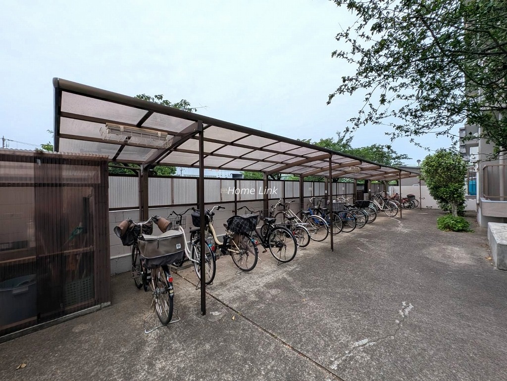 パークハイツ高島平　駐輪場